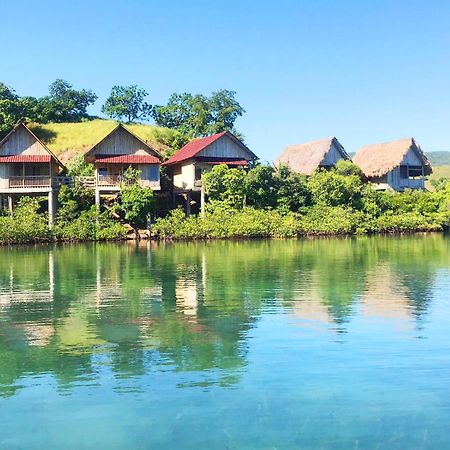 Loca Lobo Lodges Riung, Flores Extérieur photo