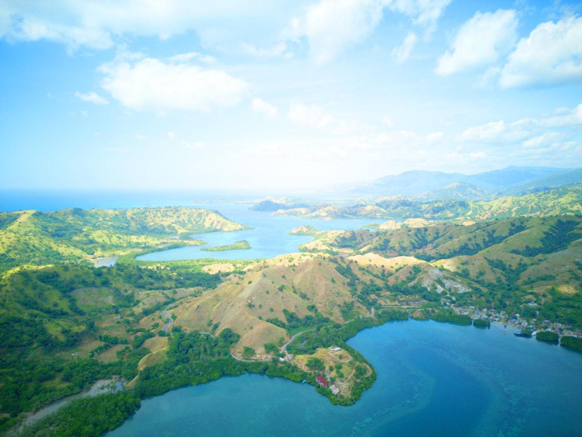 Loca Lobo Lodges Riung, Flores Extérieur photo