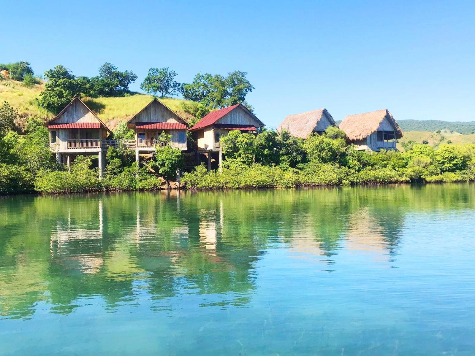 Loca Lobo Lodges Riung, Flores Extérieur photo