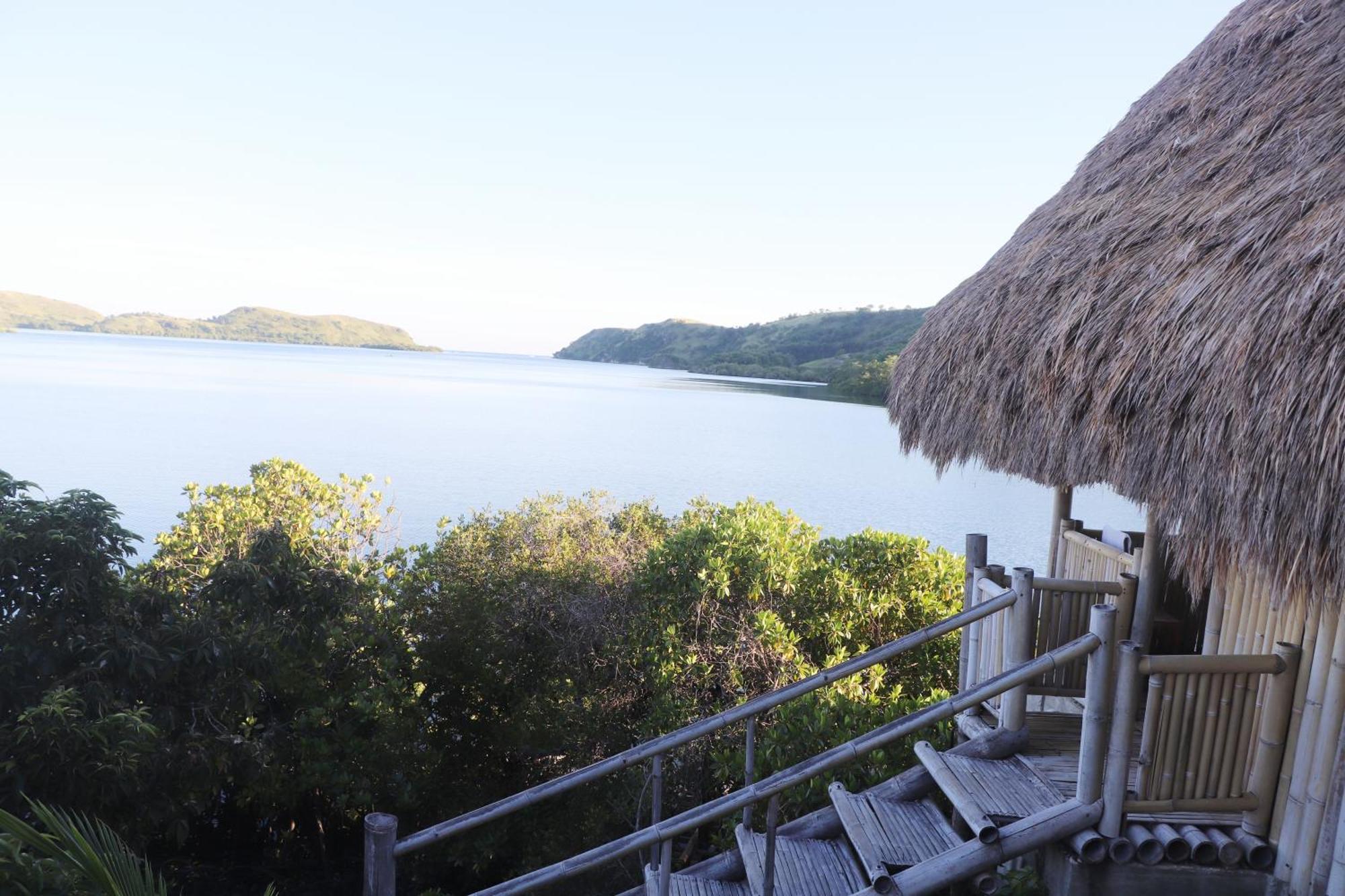 Loca Lobo Lodges Riung, Flores Extérieur photo