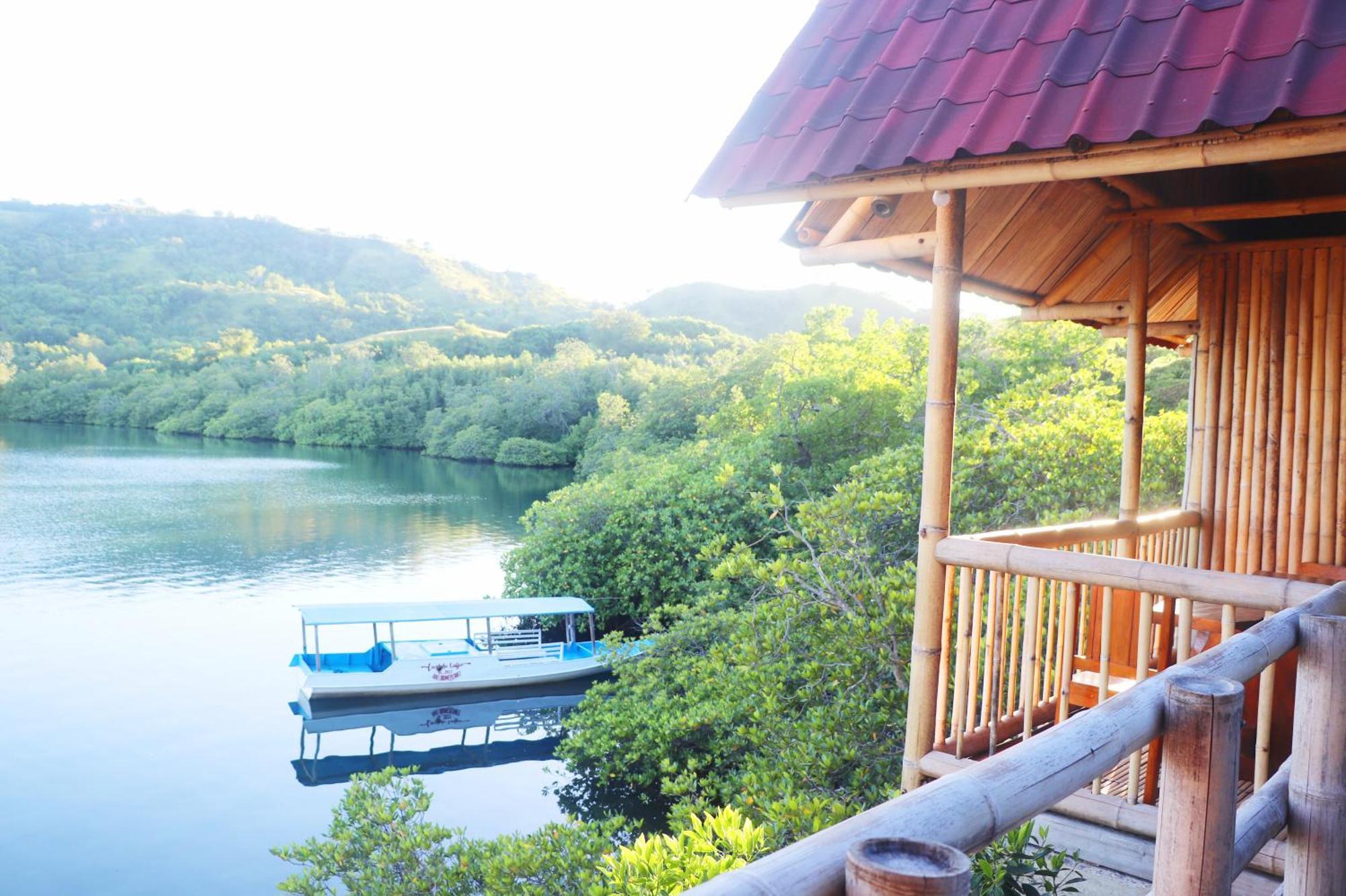 Loca Lobo Lodges Riung, Flores Extérieur photo